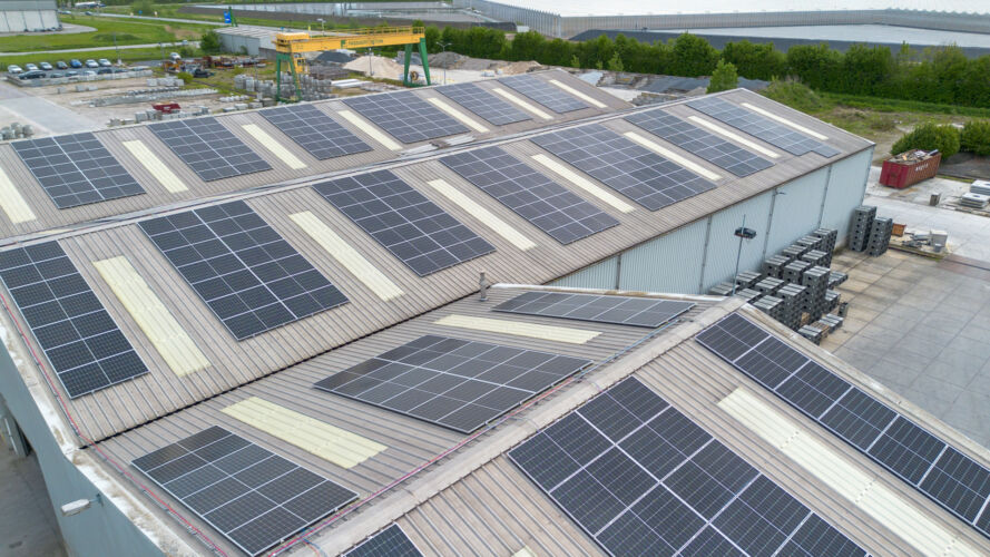 Zonnepanelen fabriek Fassaert Beton Westdorpe